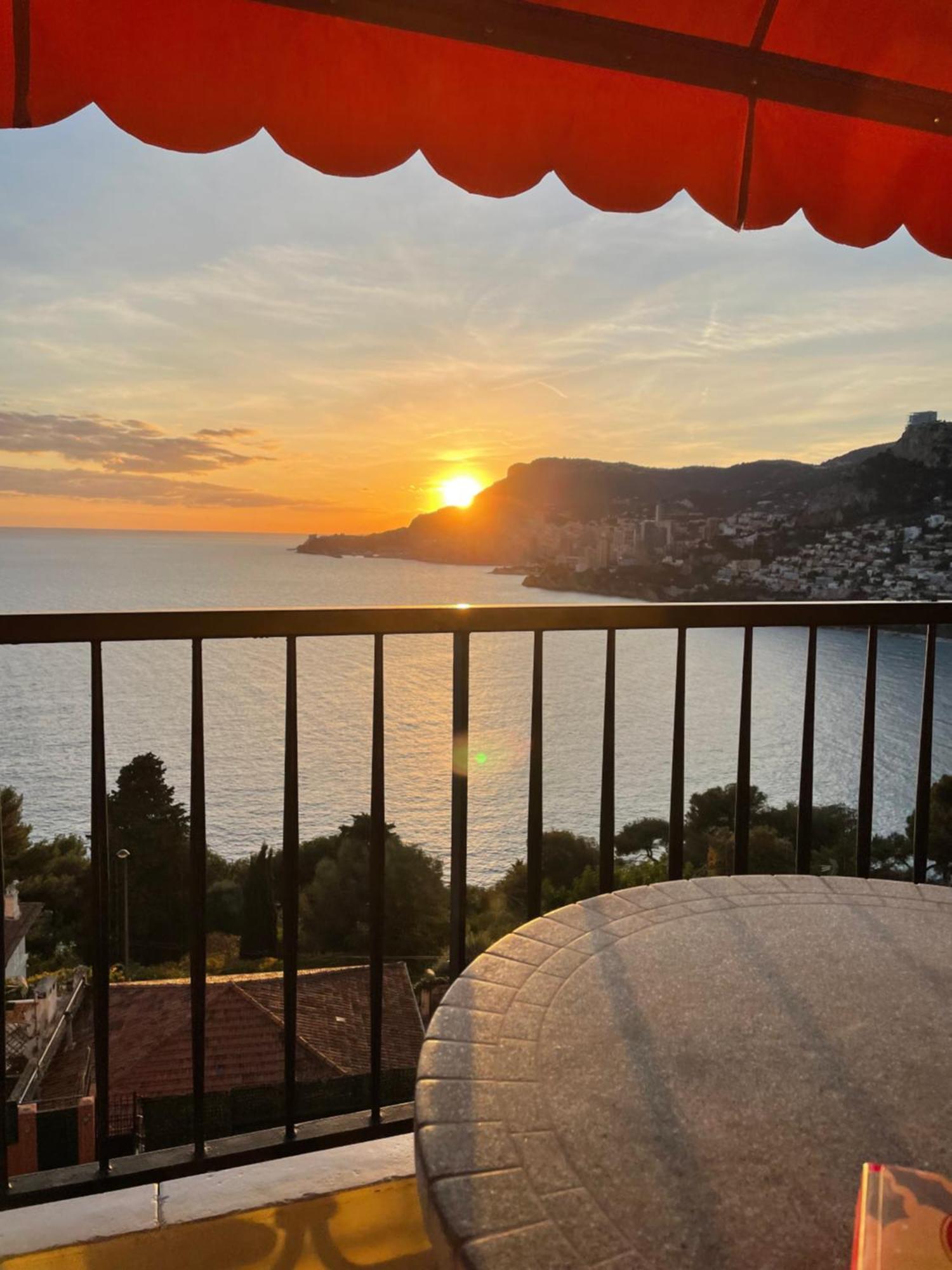 Aux Portes De Monaco Superbe T3 Vue Mer Рокбрюн-Кап-Мартин Екстериор снимка