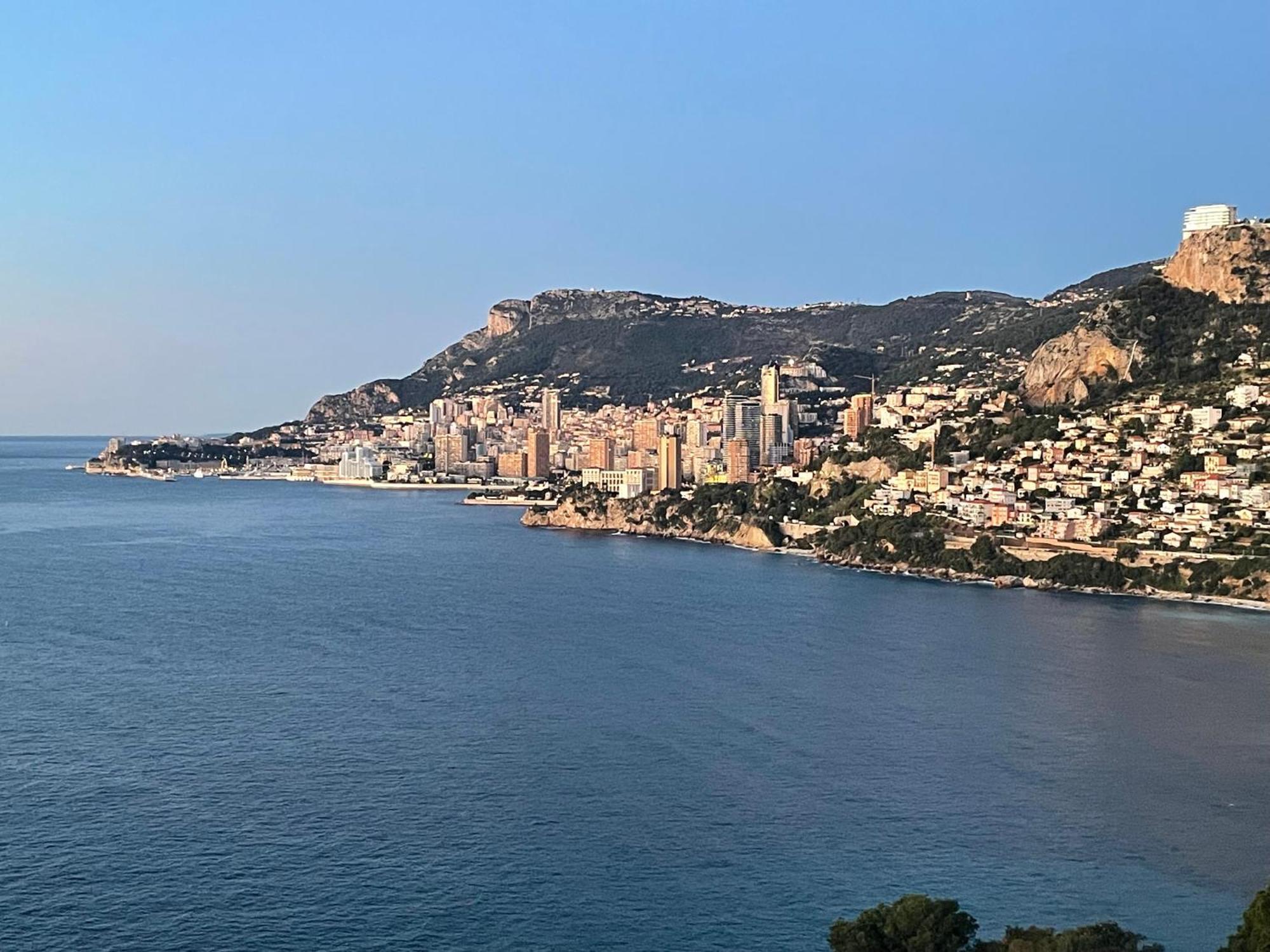 Aux Portes De Monaco Superbe T3 Vue Mer Рокбрюн-Кап-Мартин Екстериор снимка